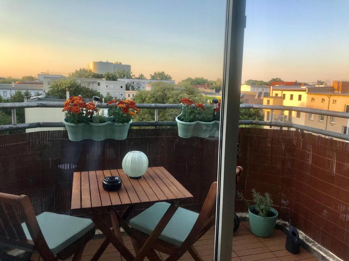 Cottbus-Apartments - Green Apartment I Privat I Wifi I Kueche I Balkon エクステリア 写真